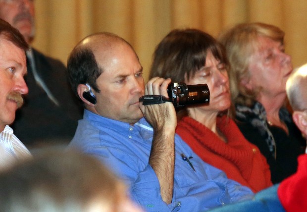 Discussion during wide-ranging Ward 6 'Roast' civil